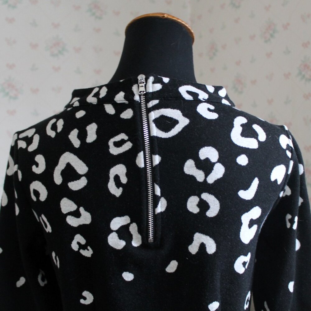 Talbots Jacquard Ombré Back-Zip Top ,Leopard Print, Black & White, Petite - Picture 5 of 8